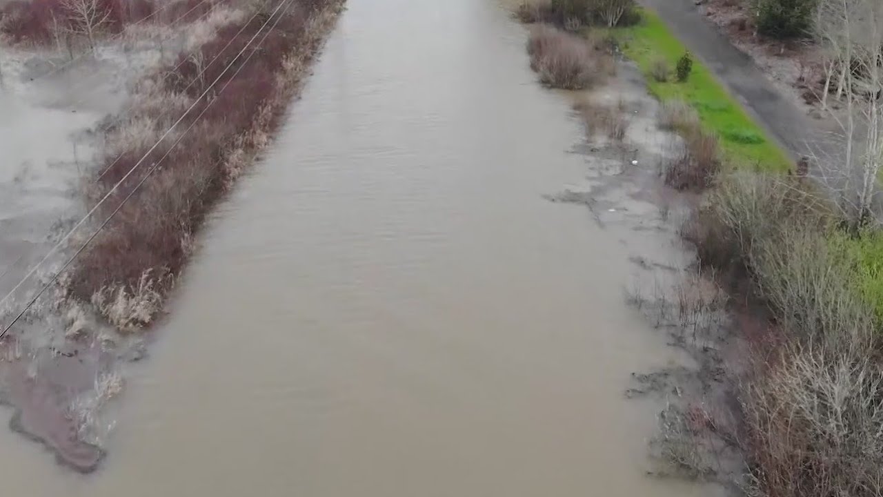 Последствия сильных дождей сохраняются в округах Вашингтон и восточная часть округа Малтнома.