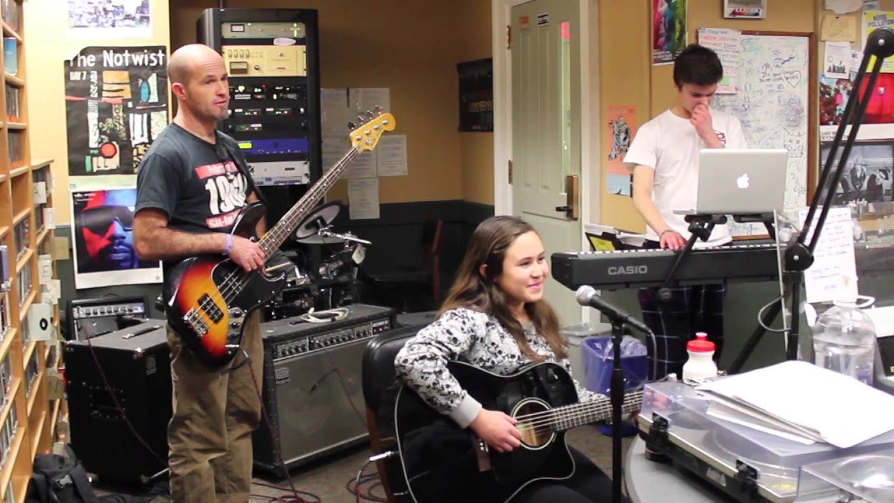 Live In The Booth: Stiches