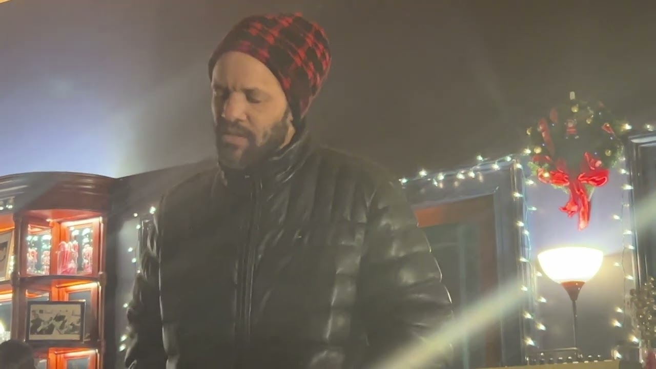 The LEGENDARY Savion Glover performing his piece Please Don't Shoot