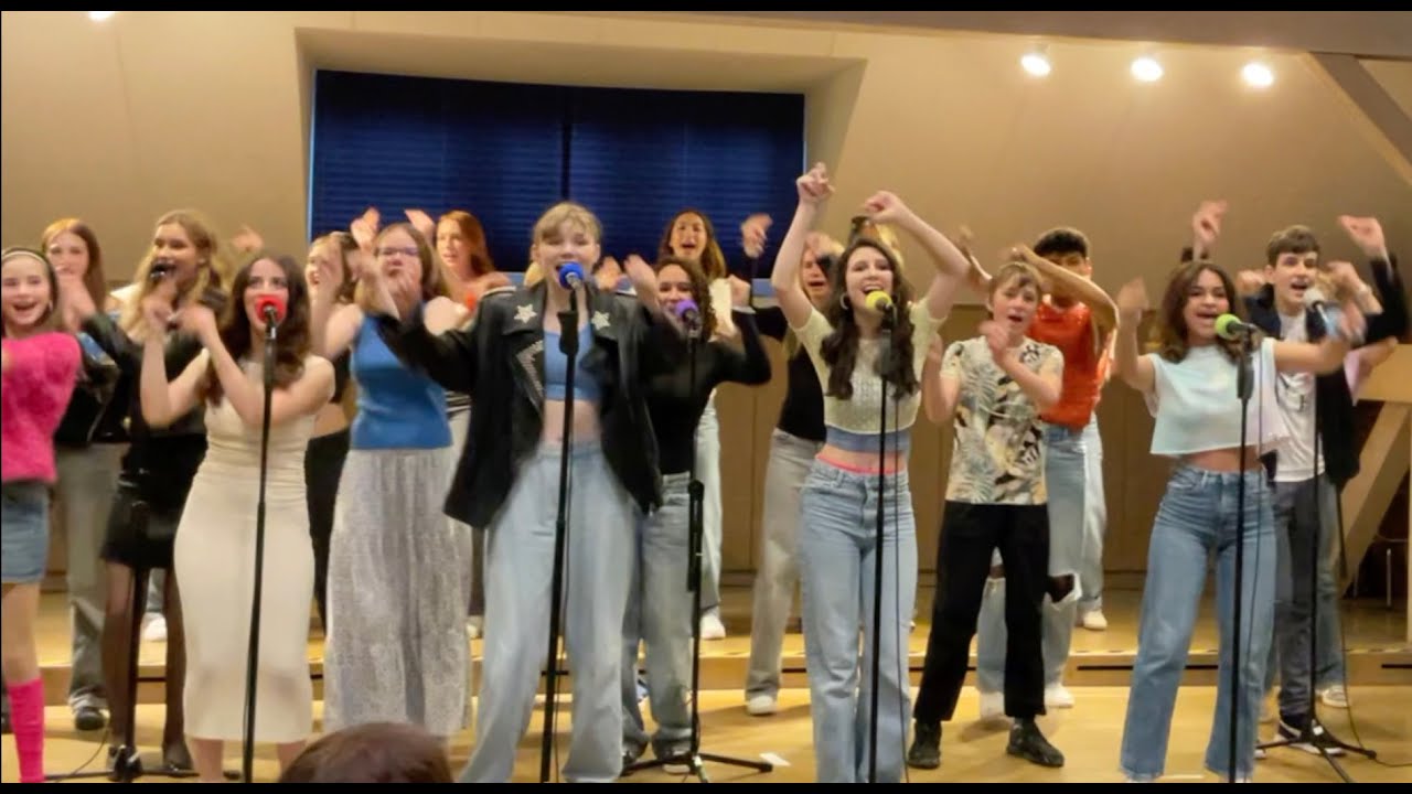 Völlig Losgelöst-80's Mottoparty, Popgesangsklasse Musikschule Schweinfurt, Leitung: Canan Semel