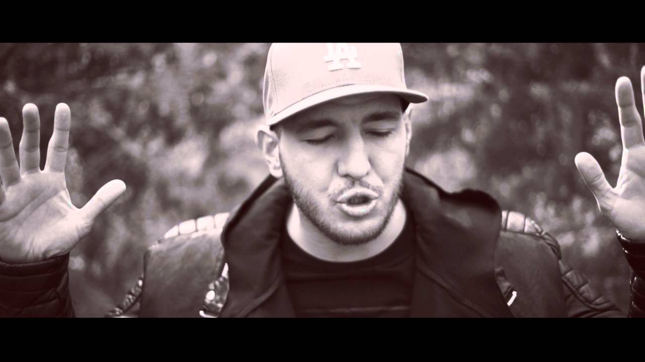 Curtis - Vasárnap (Official Music Video)
