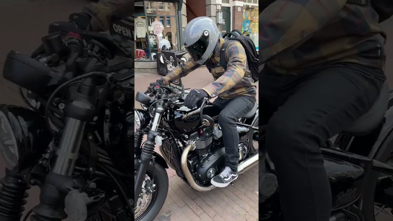 Triumph Bobber on the Rusty Gold Moto Catwalk #triumphbobber #triumph