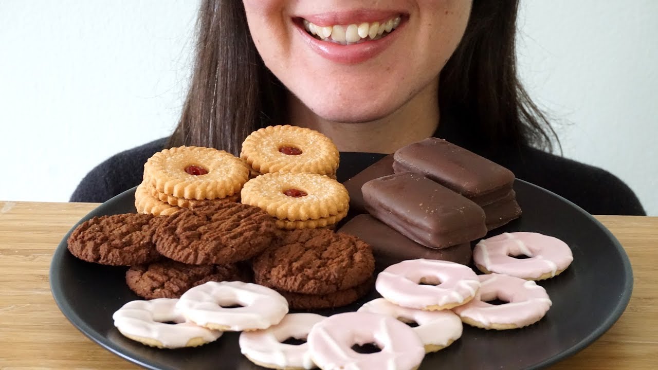 ASMR Eating Sounds: Assorted Biscuits (No Talking)