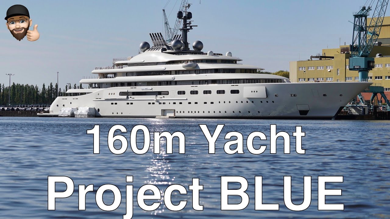 Superyacht BLUE - men at work - Lürssen shipyard