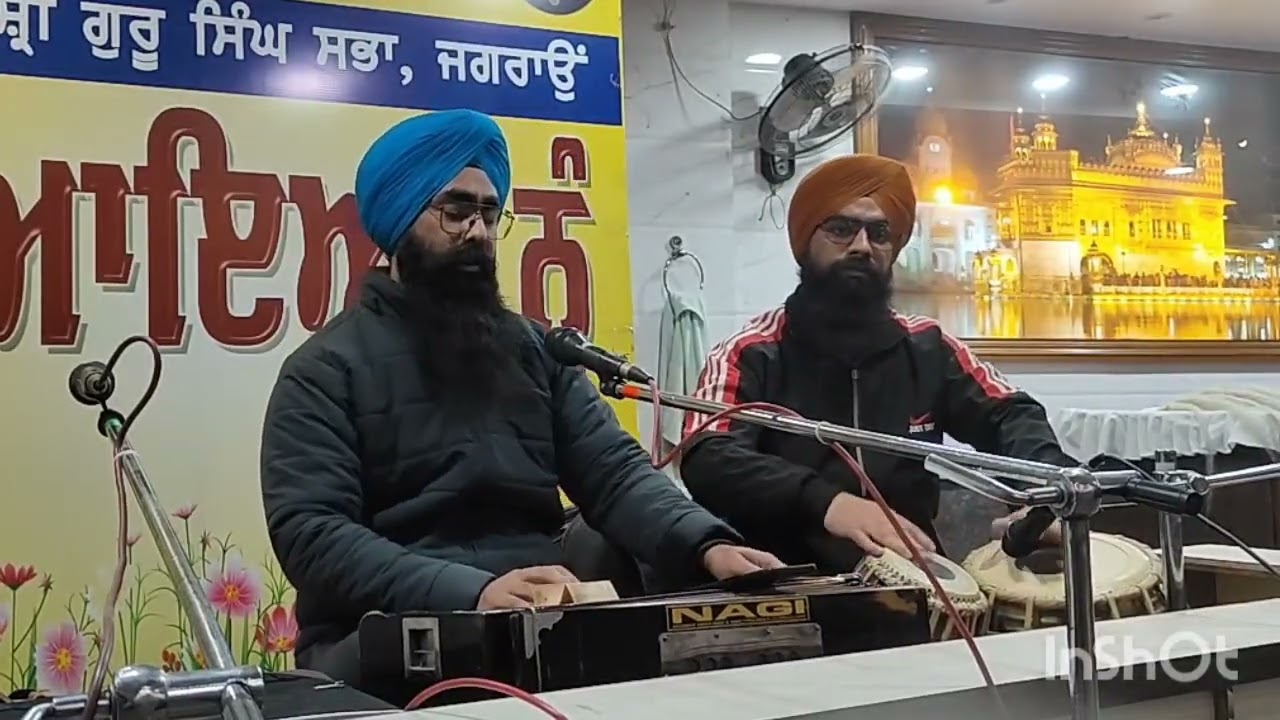 ਆਪੇ ਰਸੀਆ ਆਪਿ ਰਸੁ ਆਪੇ ਰਾਵਣਹਾਰੁ ॥