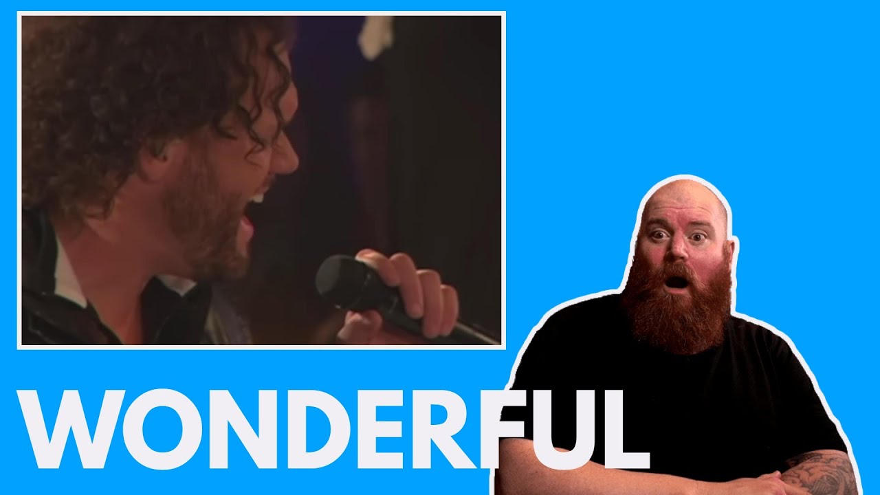 DAVID PHELPS | Jesus, What A Wonderful Child.