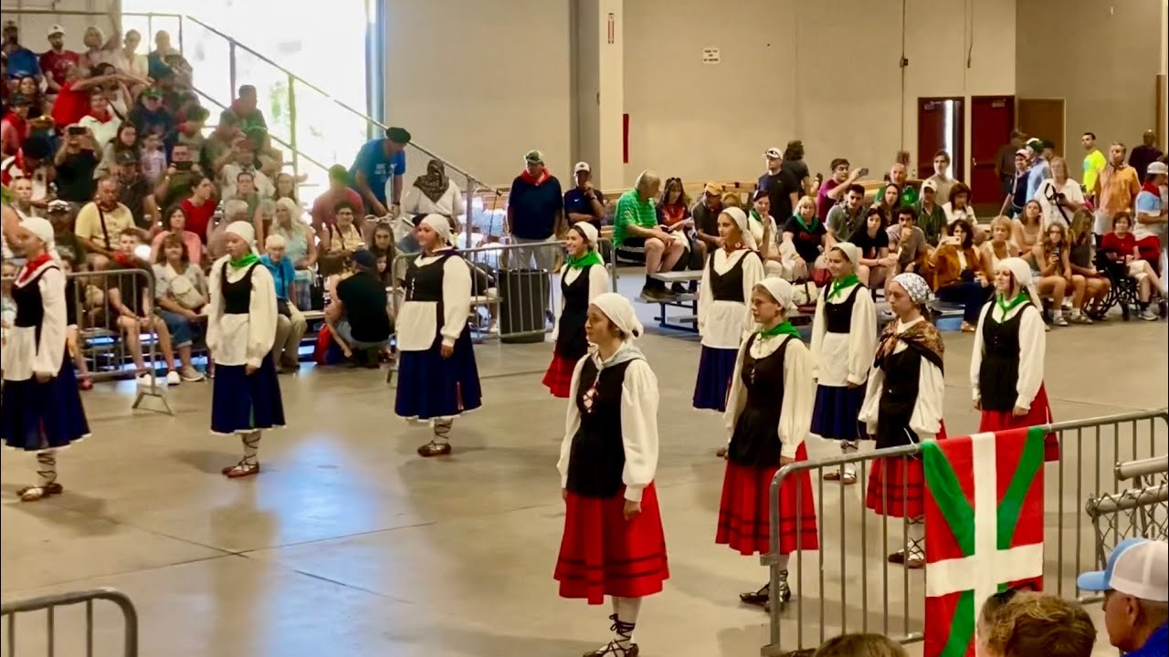 Arreskua: Arinak Basque Dancers Jaialdi 2025