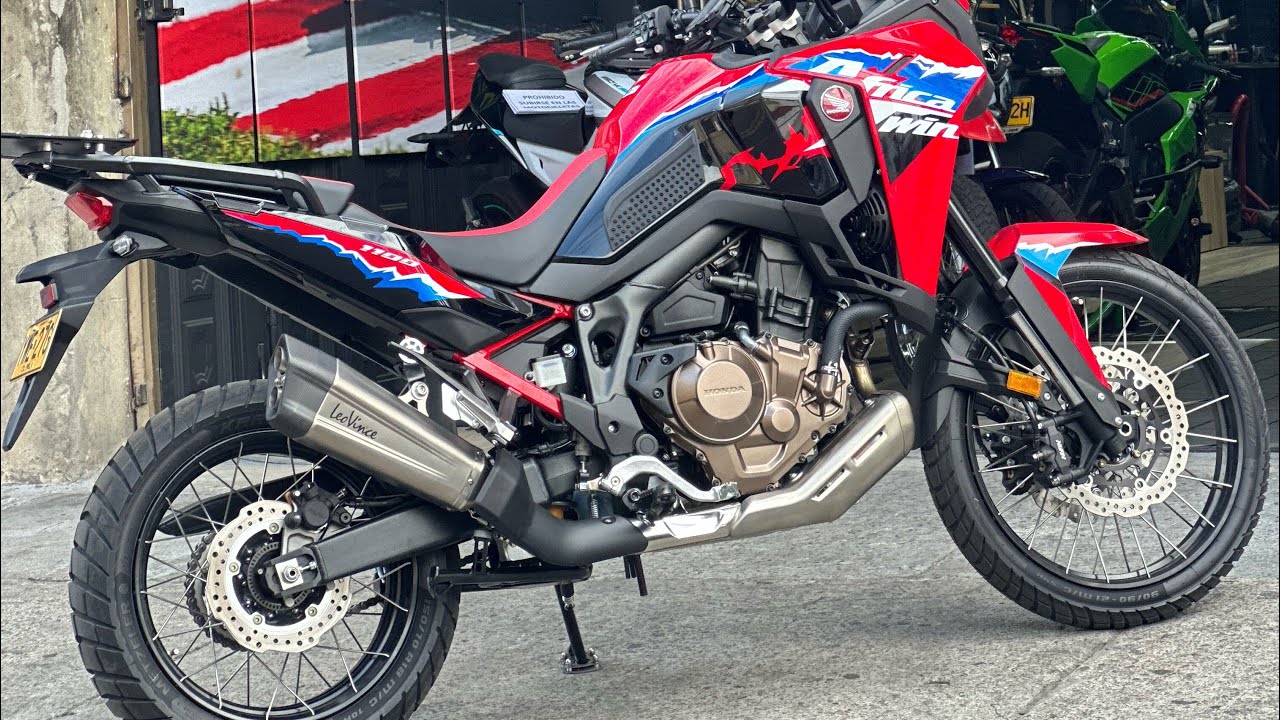 HONDA ÁFRICA TWIN 2024 /// CAMBIO DE ESCAPE 🫶🏼 trabajo brutal 💯