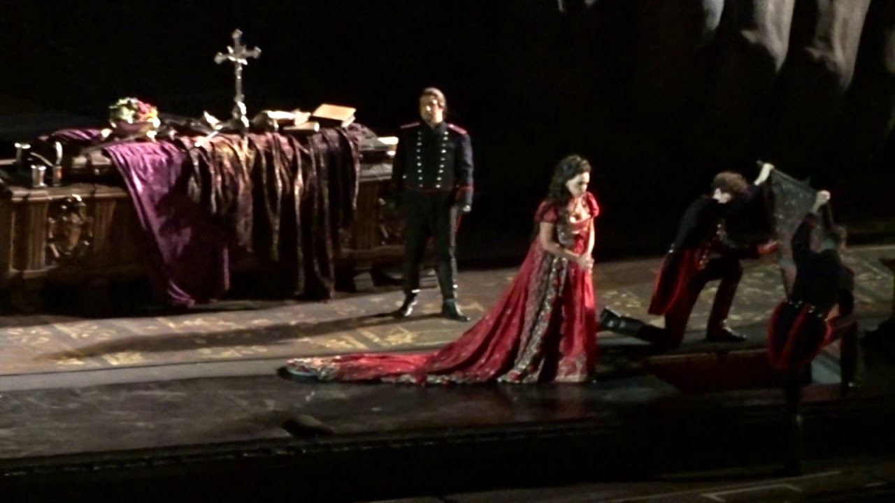 Tosca. Ors&ugrave;, Tosca, parlate. Ainhoa Arteta. Boris Statsenko