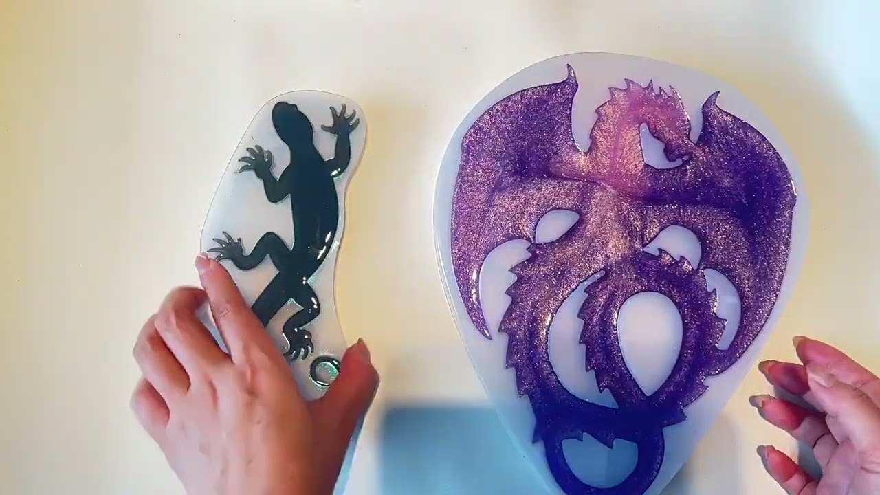Giftboxxes® | Flying Dragon/ Turtle/ Gecko Wall Decoration Hanging Silicone Mold