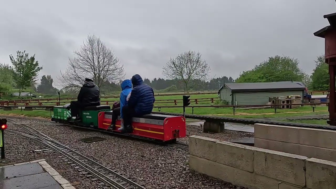 Summerfields Miniature railways / Bedford Model Engineering Society   (4k  50fps)