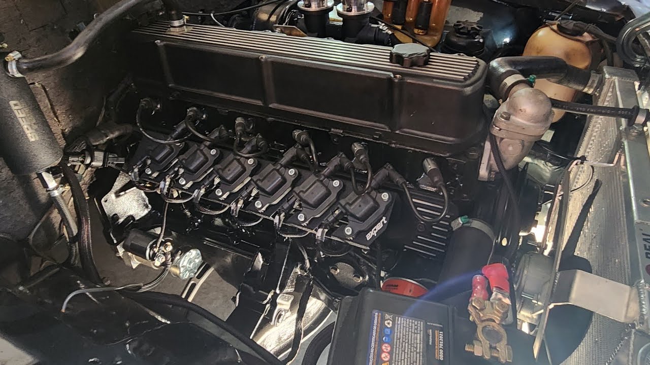CARAVAN 6 Cilindros Com Fueltech FT450 e cofre limpo!!!
