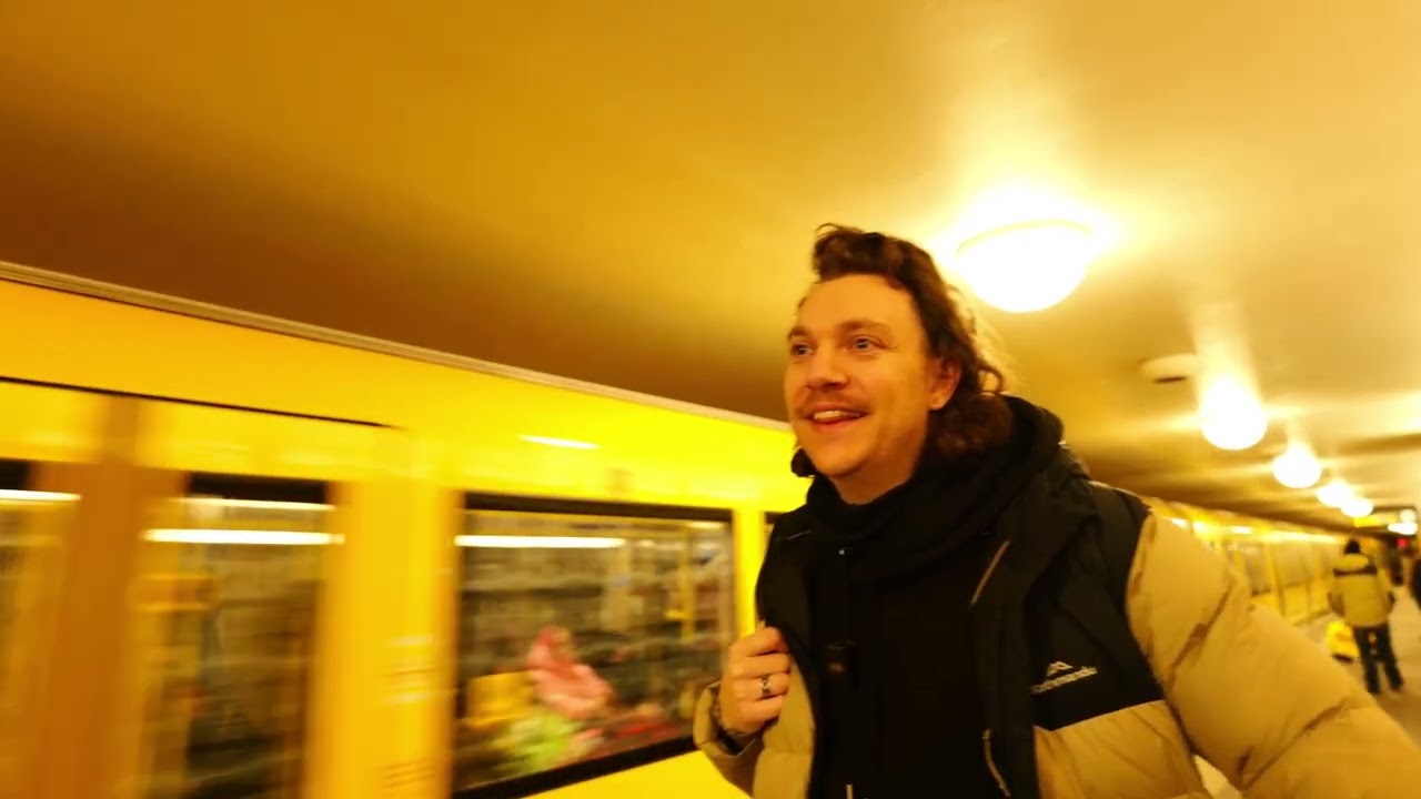 Stand up comedian in Berlin #germany #standupcomedy #expat #livingabroad #comedian 