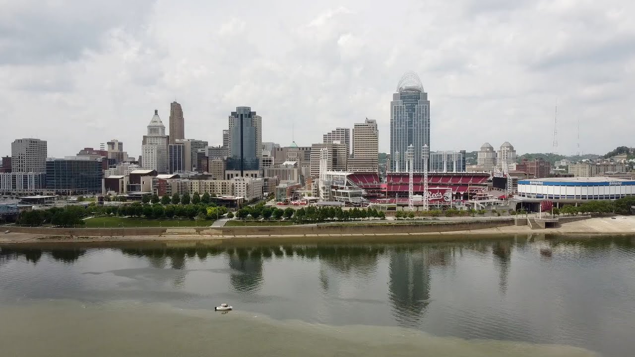 Cincinnati, Ohio & Covington, Kentucky - Over the Ohio River (2021)