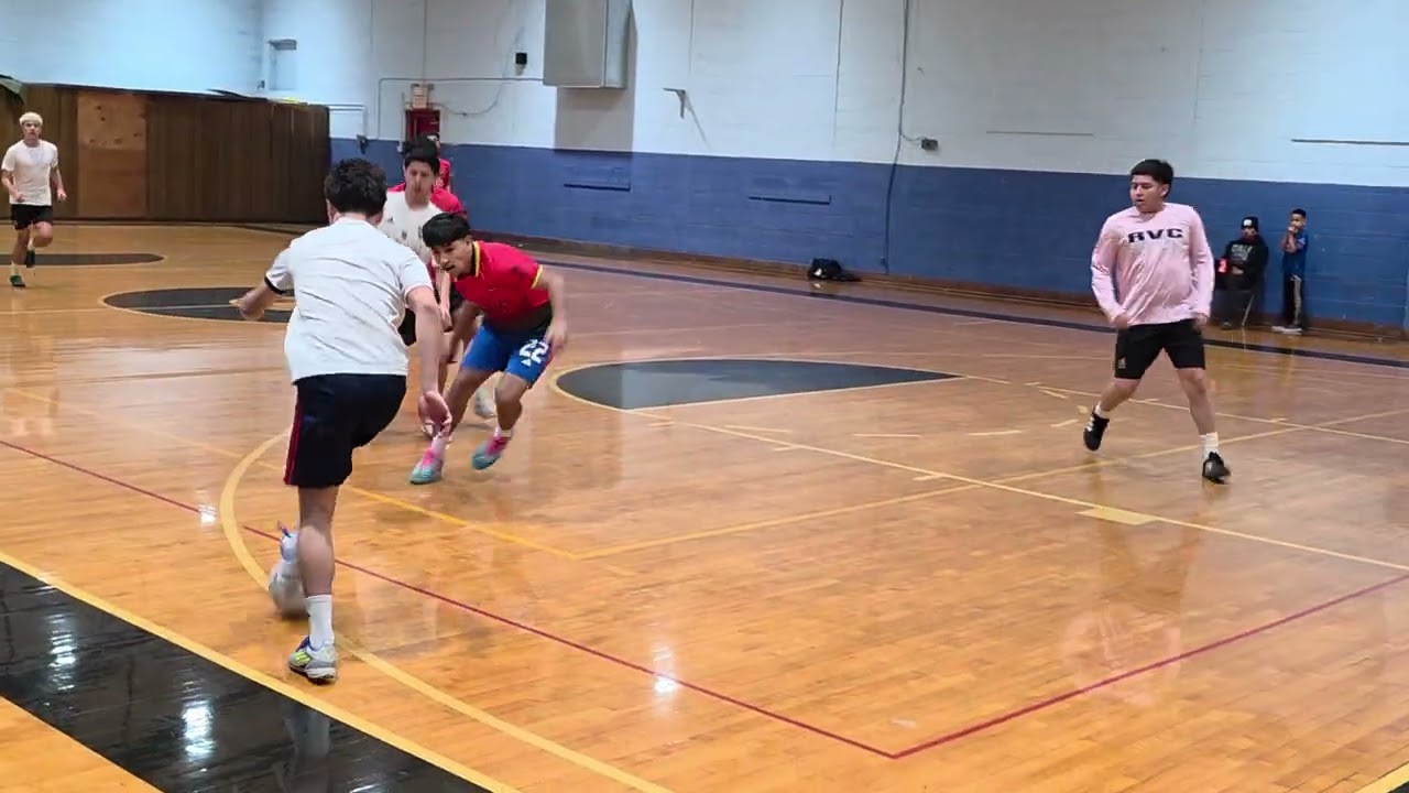 Gallos vs baby shark 17-14 gallos take the win.. #dannysfastfootleague