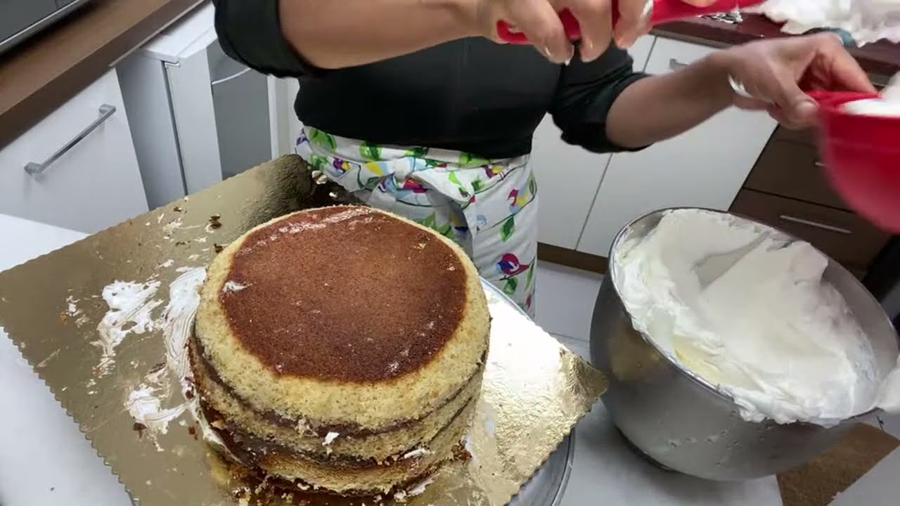 LIVE BOLO BUQUÊ DE FLORES By JOYCE LOPES CONFEITARIA