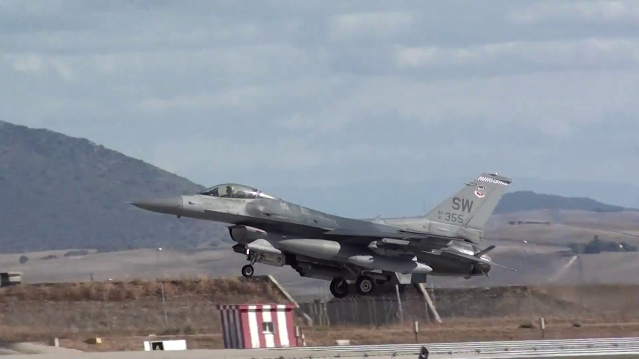 U.S Air Force Lockheed Martin F-16CM Fighting Falcon (91-0355) Landing Moron Air Base LEMO