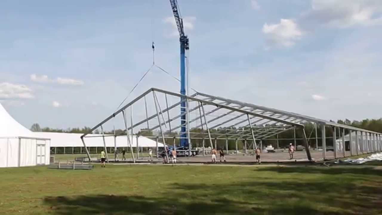 Opzetten tent Opwekking 2015
