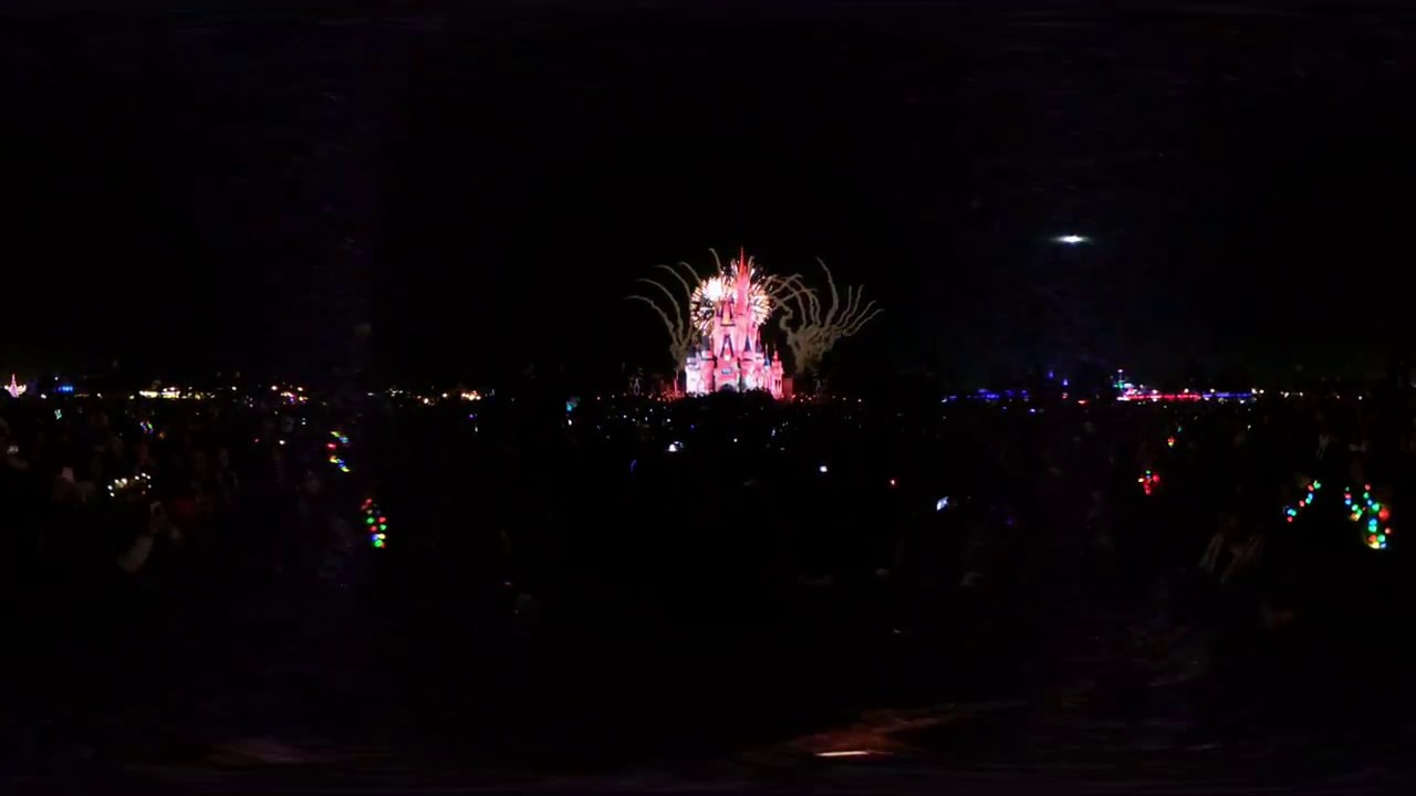 360° View of Holiday Wishes at the Magic Kingdom