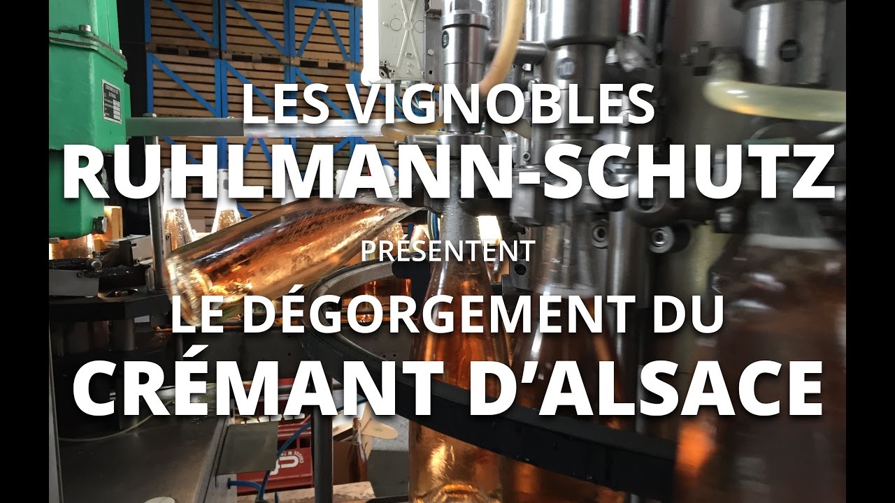 Dégorgement du Crémant d'Alsace - Vins Ruhlmann-Schutz
