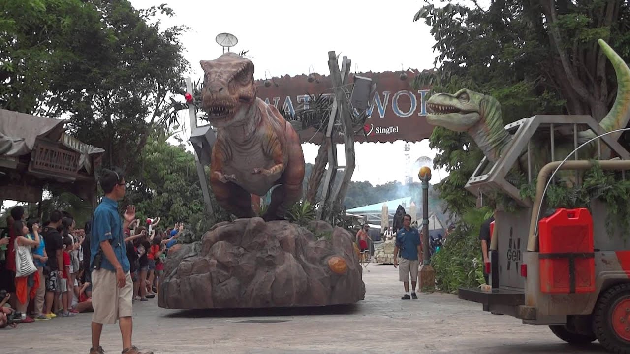 Universal Studio Singapore Hollywood Dreams Parade 9 Aug 2013