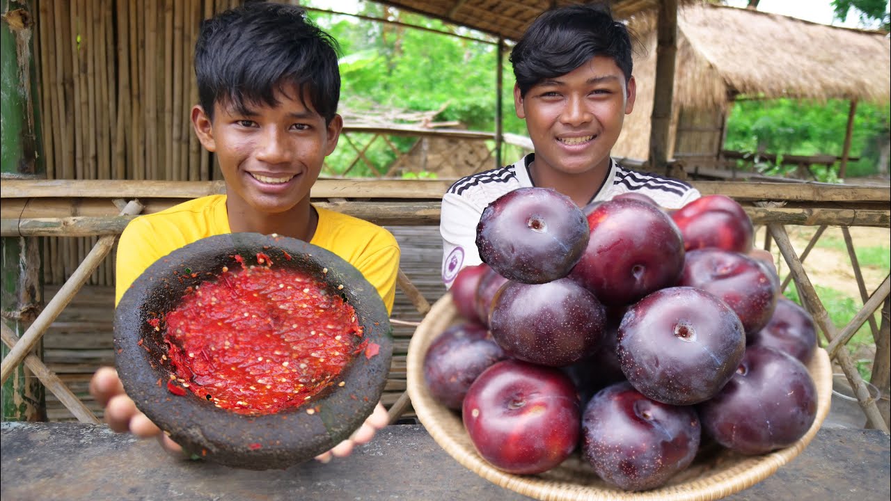 Wow! Eat Cherry With Super Spicy Chili Salt and Pepper - See He Eat Very Delicious