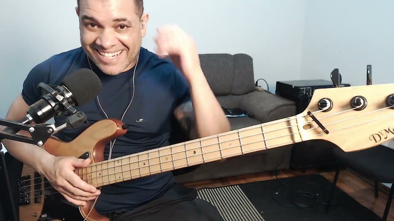 Detroit - Marcus Miller - Aula de Contrabaixo - Bass Lesson Intro - Slap