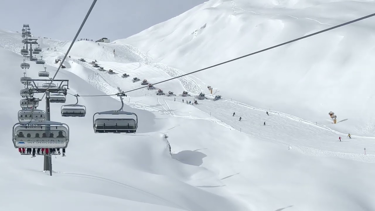 Serfaus Fiss Ladis PistenBully ride to base station 