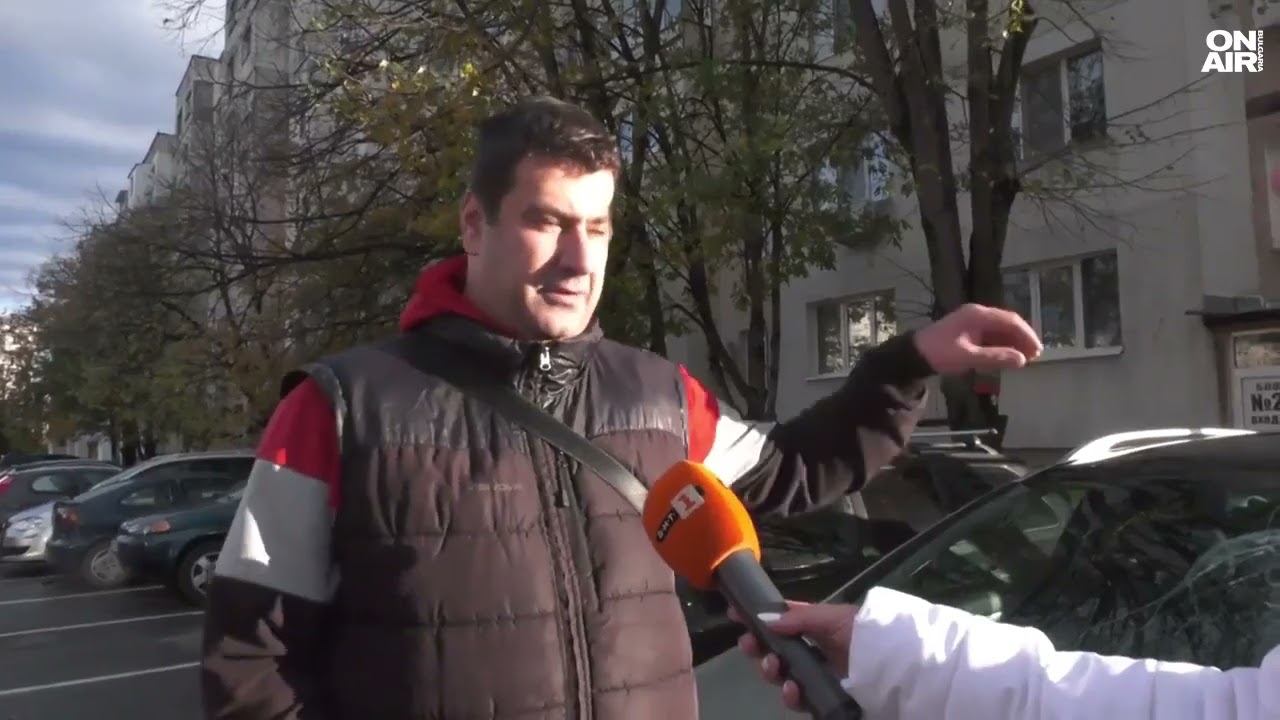 Враца след урагана: Паднали ламарини, дървета, част от скеле на църква