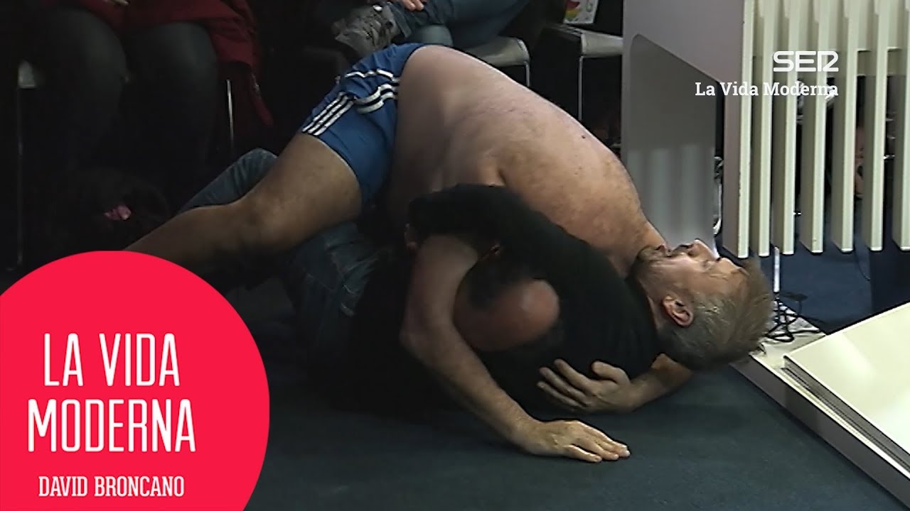 JOSÉ MOTA VS POLLITO DE TROYA | La gran pelea #LaVidaModerna
