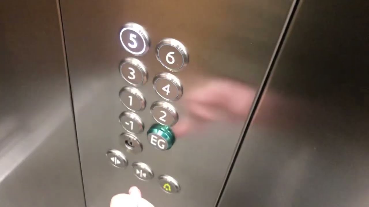 Fahrstuhl KONE MonoSpace 500 im Wohnhaus Alte Rabenstraße 10 Hamburg