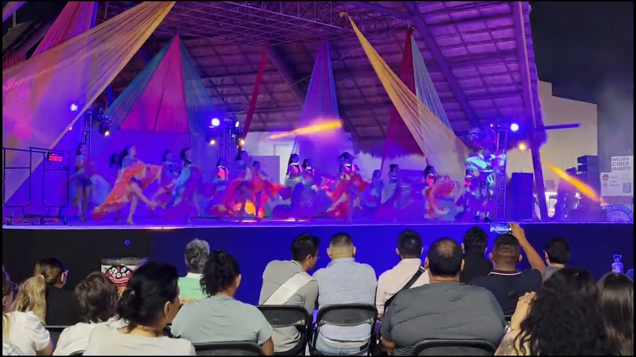 Román Manzanilla Pool - Rey Soberano Carnaval Cancún 2023