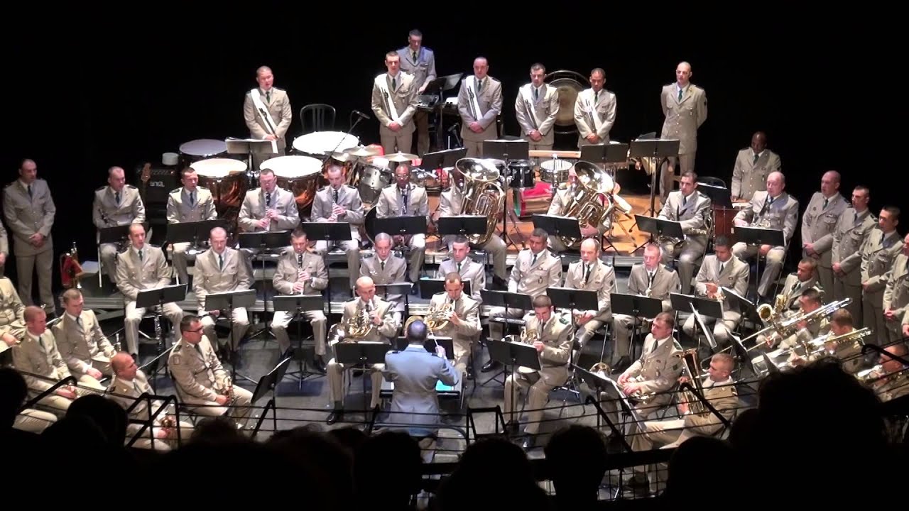 Non, je ne regrette rien. Musique de la Légion étrangère. Décembre 2013