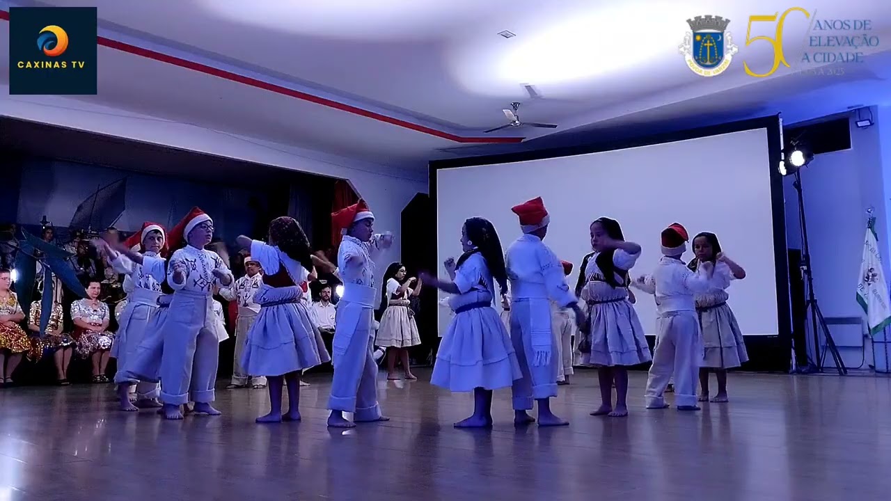 Rancho Poveirinho da Escola do S&eacute;culo 'Ferreirinho'Ensaiador Carlos Silva.