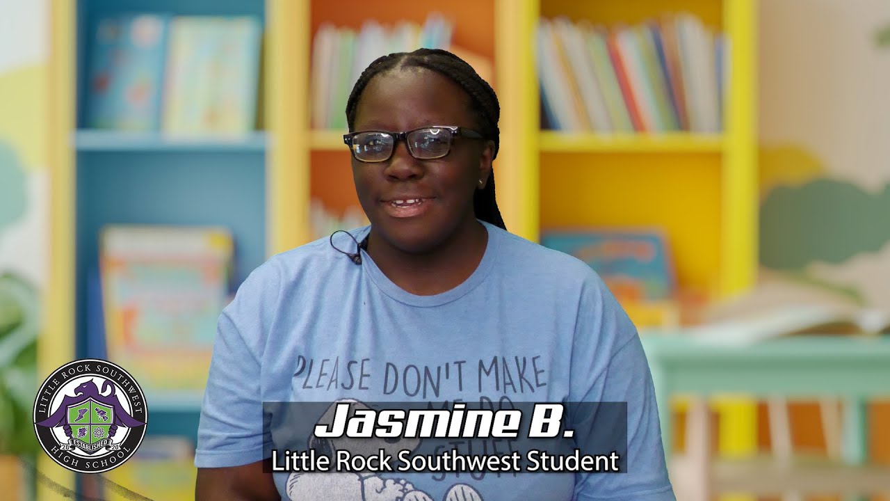 Jasmine reads Pete the Cat