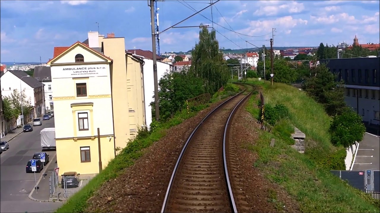 Příjezd vlaku od Klatov na Hlavní nádraží Plzeň 2.6. 2019