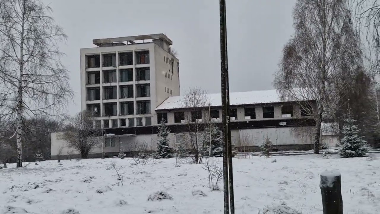 HOTEL ESPERANTO - ČAKAJÚ HO LEPŠIE ČASY???