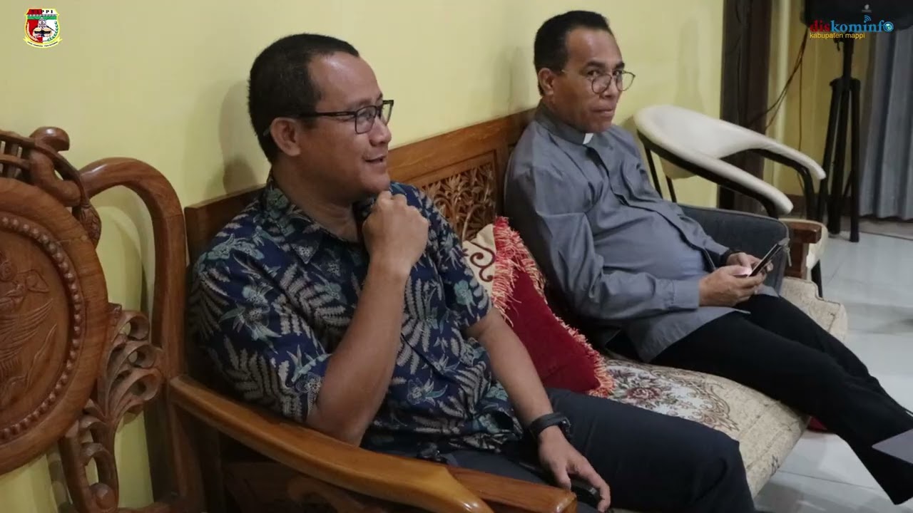 PENJABAT SEKDA KABUPATEN MAPPI MEMBUKA PELATIHAN PENGUATAN KEPALA SEKOLAH