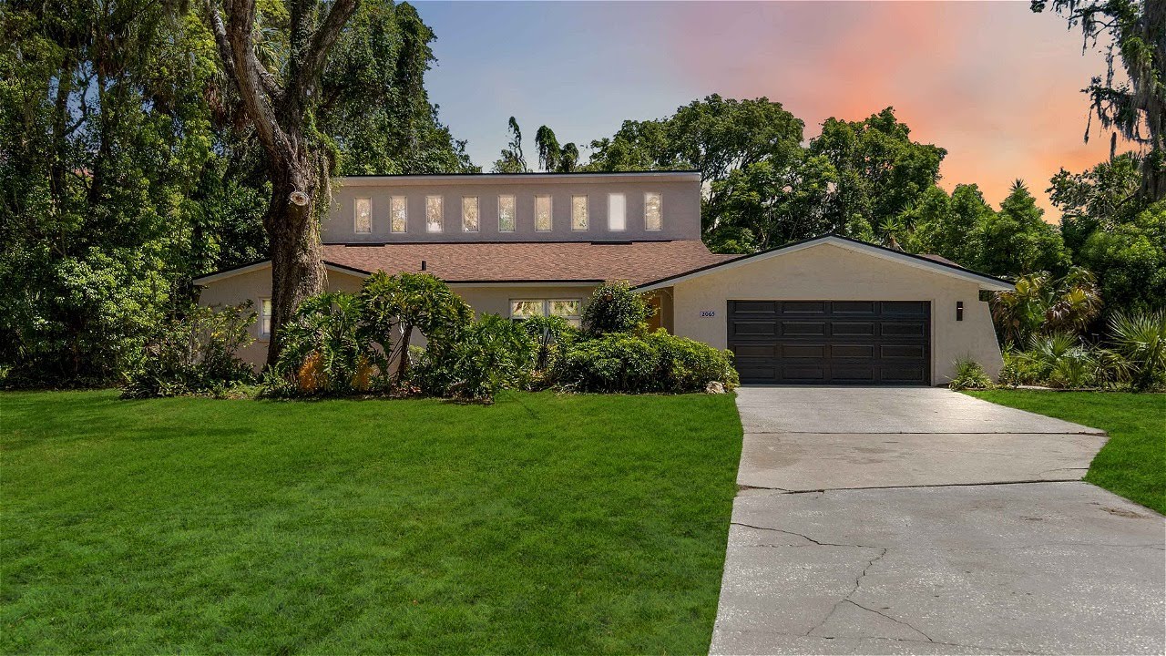 2065 La Valley Ln, Deland, FL 32720