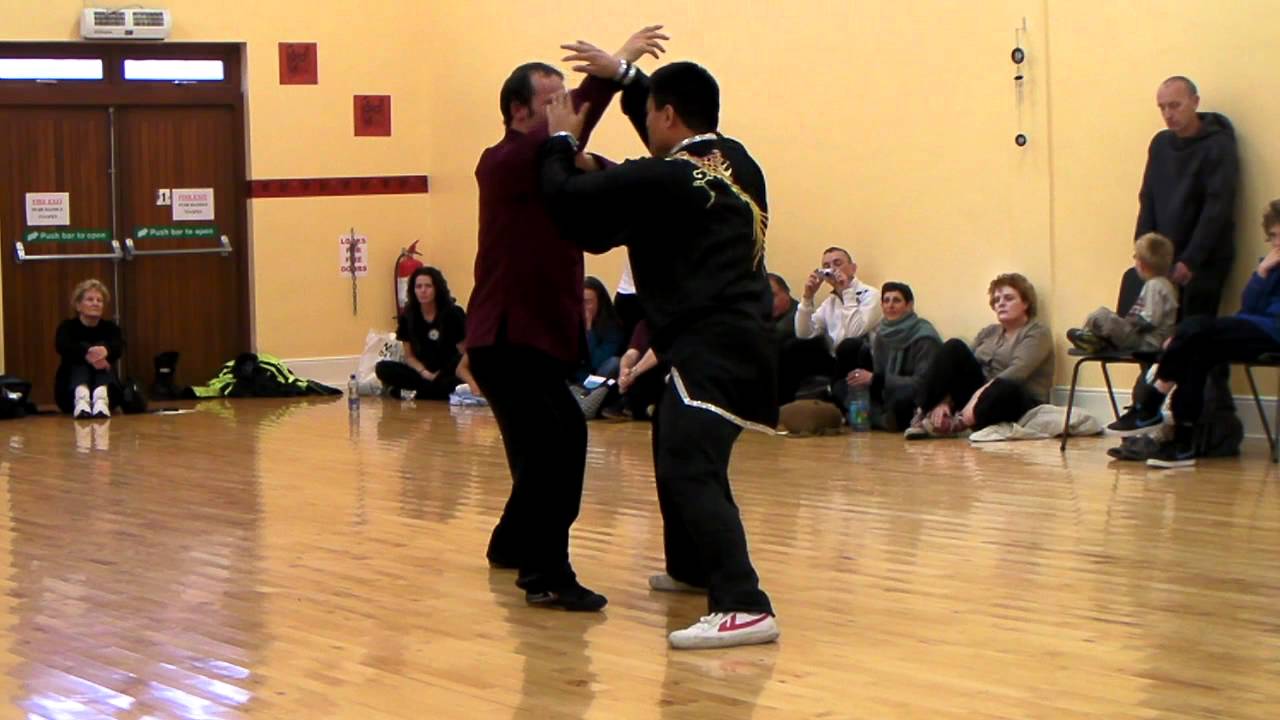 Master Wang Hai Jun and Niall O Floinn 2012 push hands