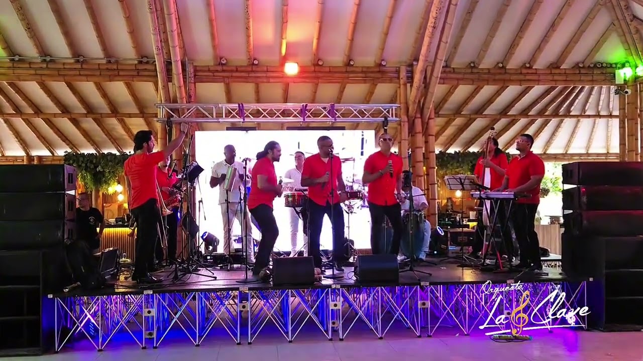 Orquesta La Clave de Cali-Popurri  tropical- limoncito con ron-amaneciendo-cancion india.