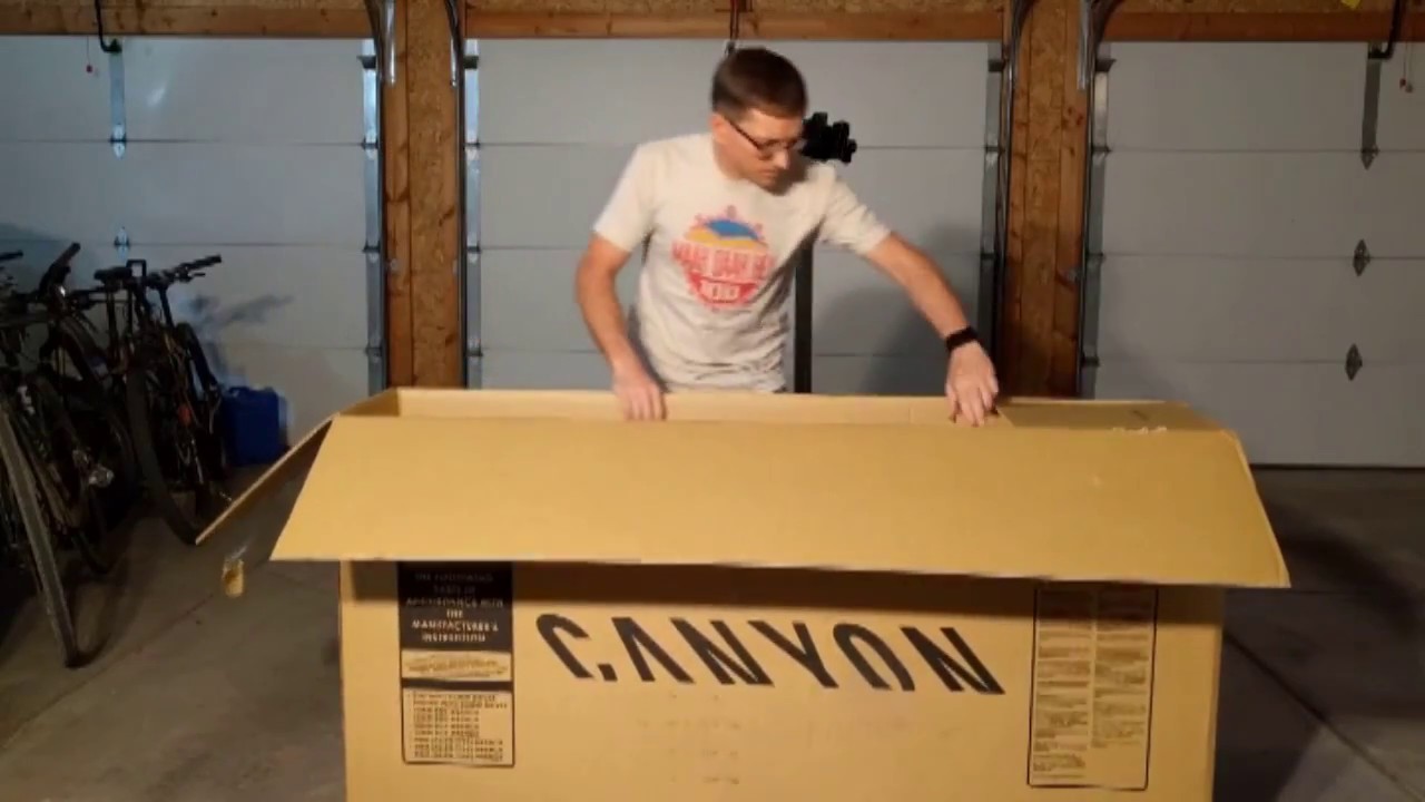Canyon Dude CF 8.0  Unboxing and Assembly