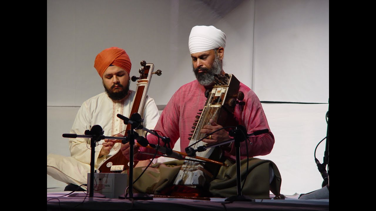 Ustaad Surjeet Singh - Raag Dhanasaree [Sarangi]