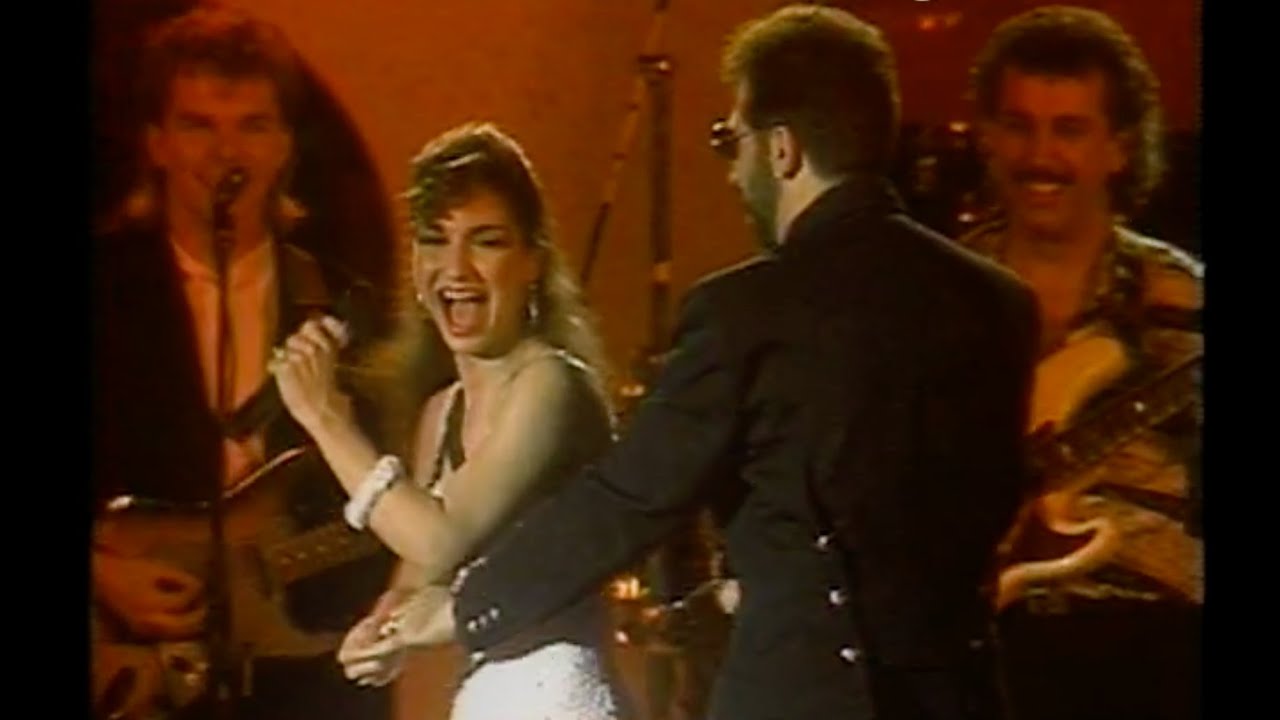 [Rare] Carnaval Night 1988 Gloria Estefan & Miami Sound Machine performance