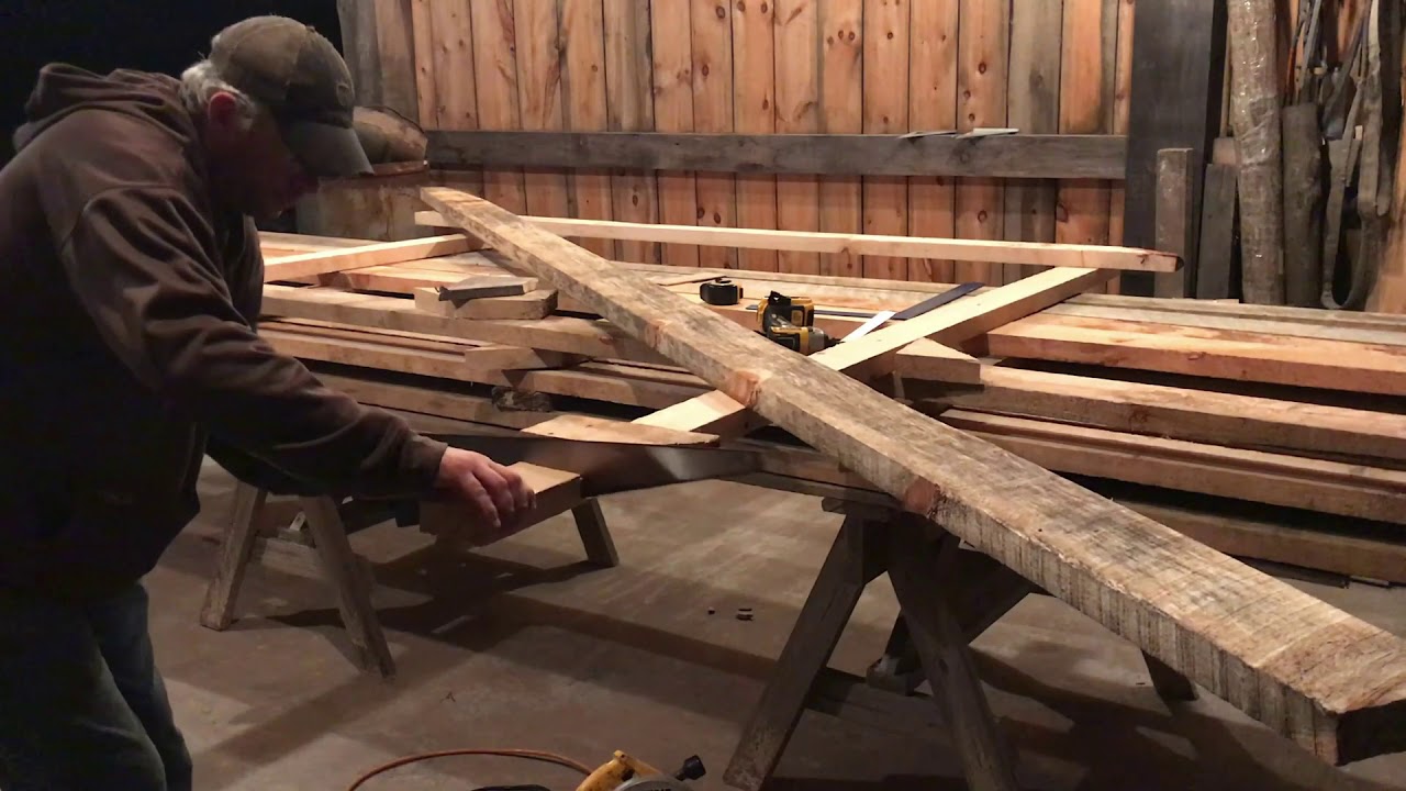 EASY AND SIMPLE WAY TO LAYOUT RAFTERS, NO MATH REQUIRED
