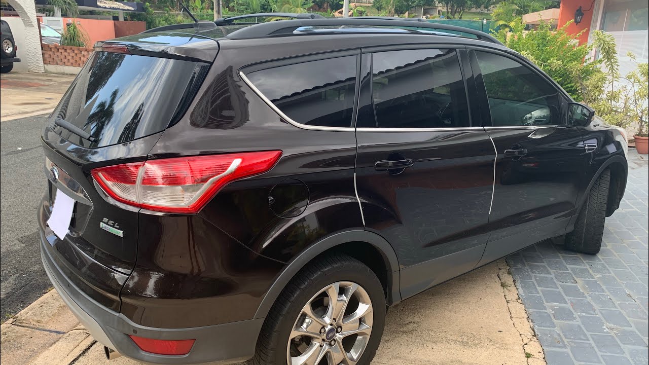 2013 Ford Escape SEL Startup Engine & In Depth Tour