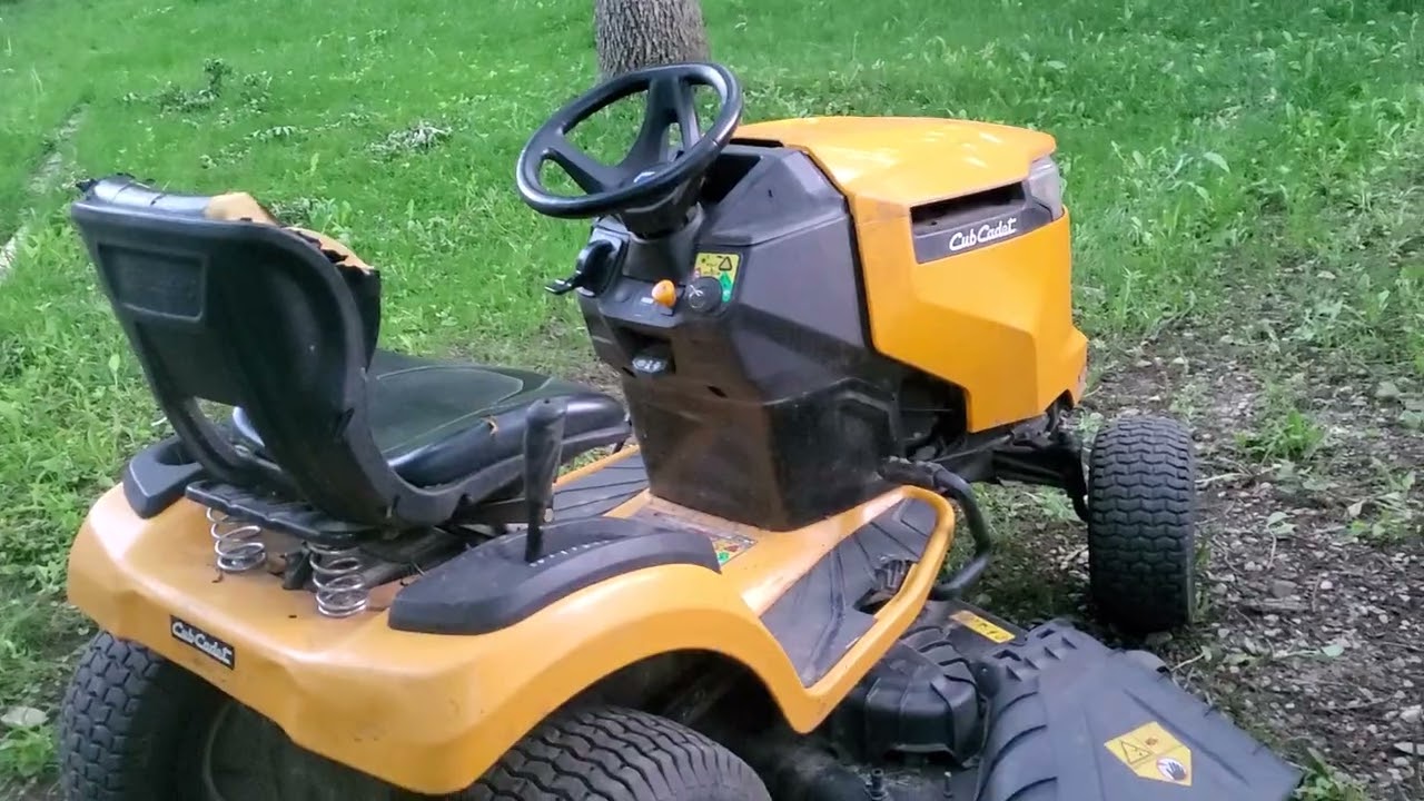 cub cadet sleeve hitch and box scraper update and long term use.