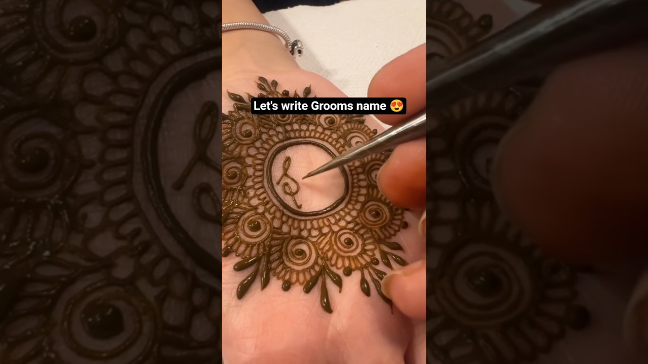 grooms name 😍 #henna #mehndi #viral #trending #groom #bridal #love #bride #youtubeshorts #shorts