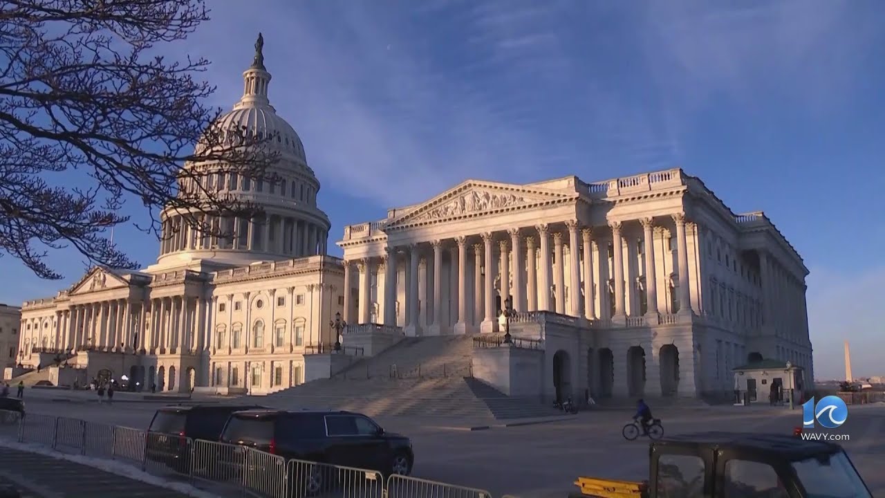 Lawmakers working to avert partial government shutdown