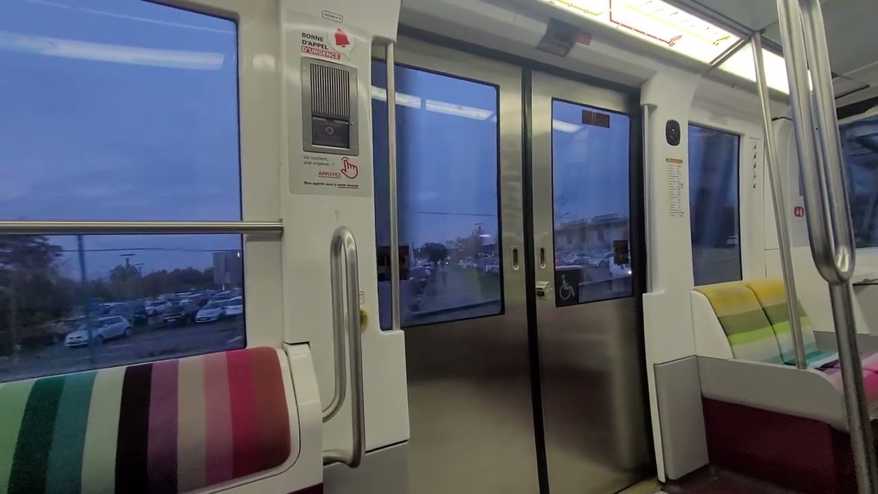 Métro de Toulouse Val 206 entre Balma Gramont et Argoulets